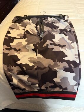 Men's Camo Pencil Shorts in Black & Gray with Red Trim